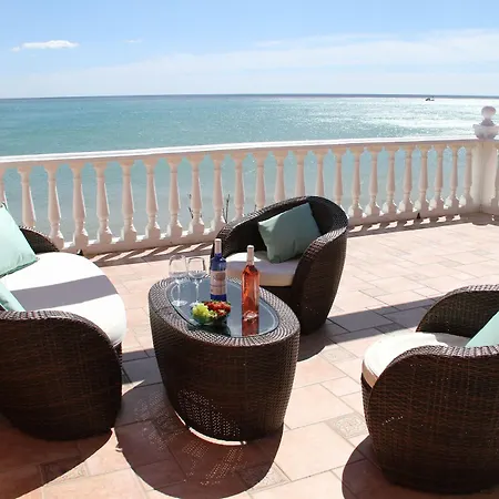 Moon Dreams Mediterraneo Hotel 3*