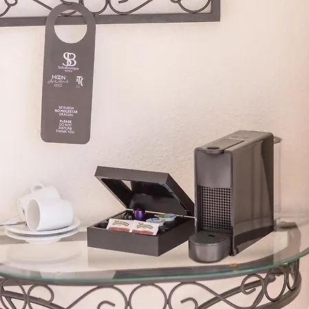 Moon Dreams Mediterraneo